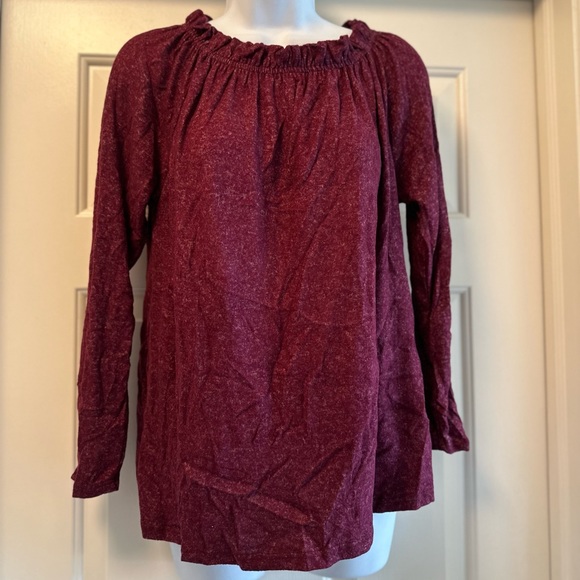 NWT Berry/maroon color sweater. size small - Picture 2 of 4